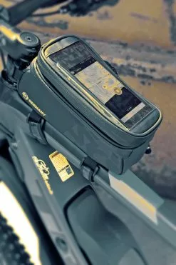 SKS Oberrohrtasche Explorer Smart Mit Abnehmbarem Smartphonefach -Pédale Vif Verkäufe SKS Oberrohrtasche Explorer Smart schwarz 11526 4002556897994 c